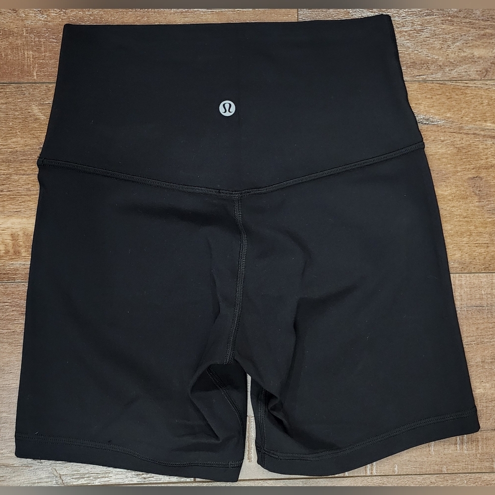 Lululemon Align HR Short 6", Size 4